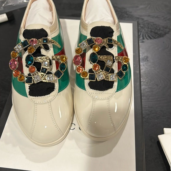 New authentic Gucci shoes - Picture 1 of 9
